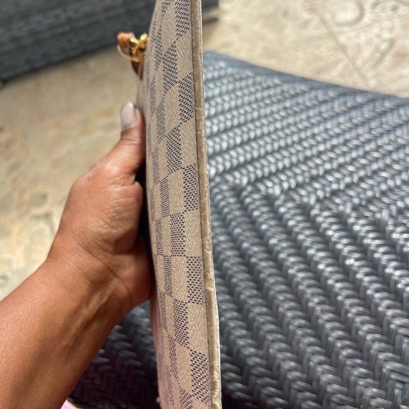 Louis Vuitton Neverfull pouch - Picture 4 of 6